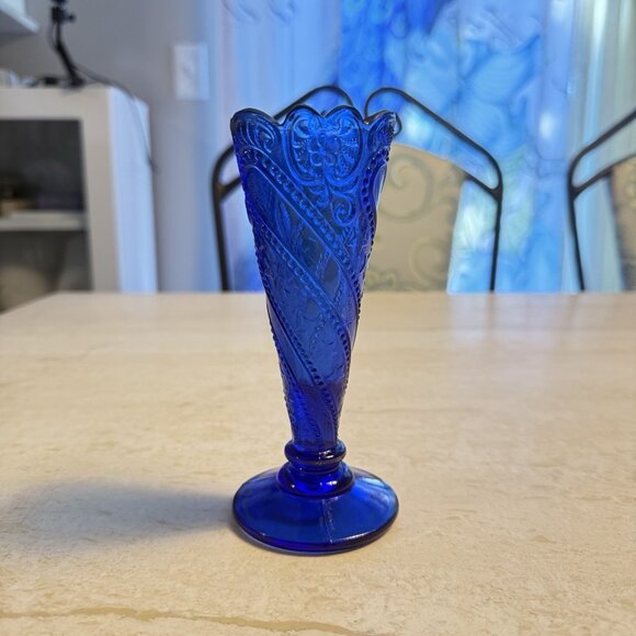 Vintage LE Smith Beaded Scroll & Stars Blue Glass Bud Vase 6" - Picture 2 of 7